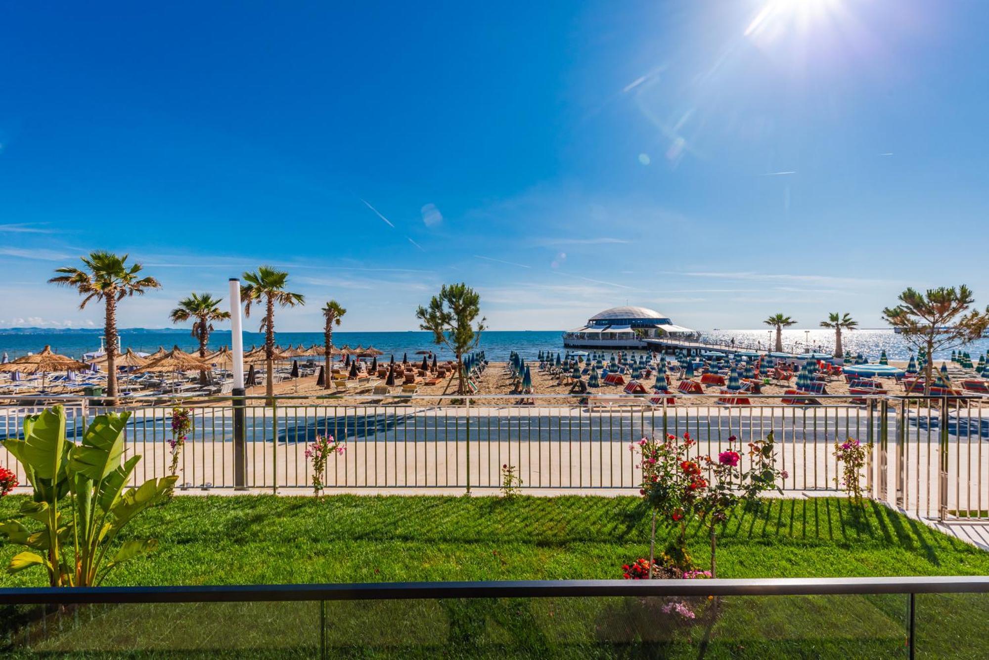 Sea View Apartments Eldo Durres Ngoại thất bức ảnh