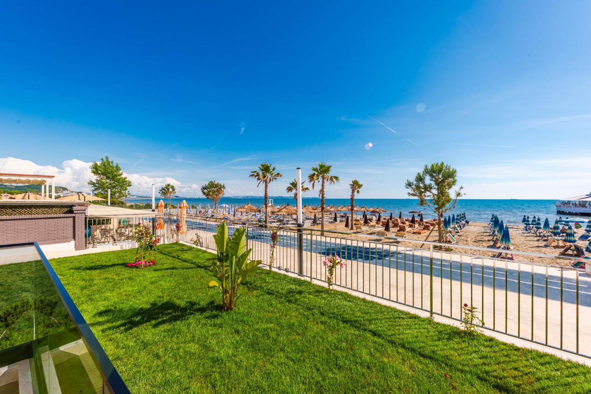 Sea View Apartments Eldo Durres Ngoại thất bức ảnh