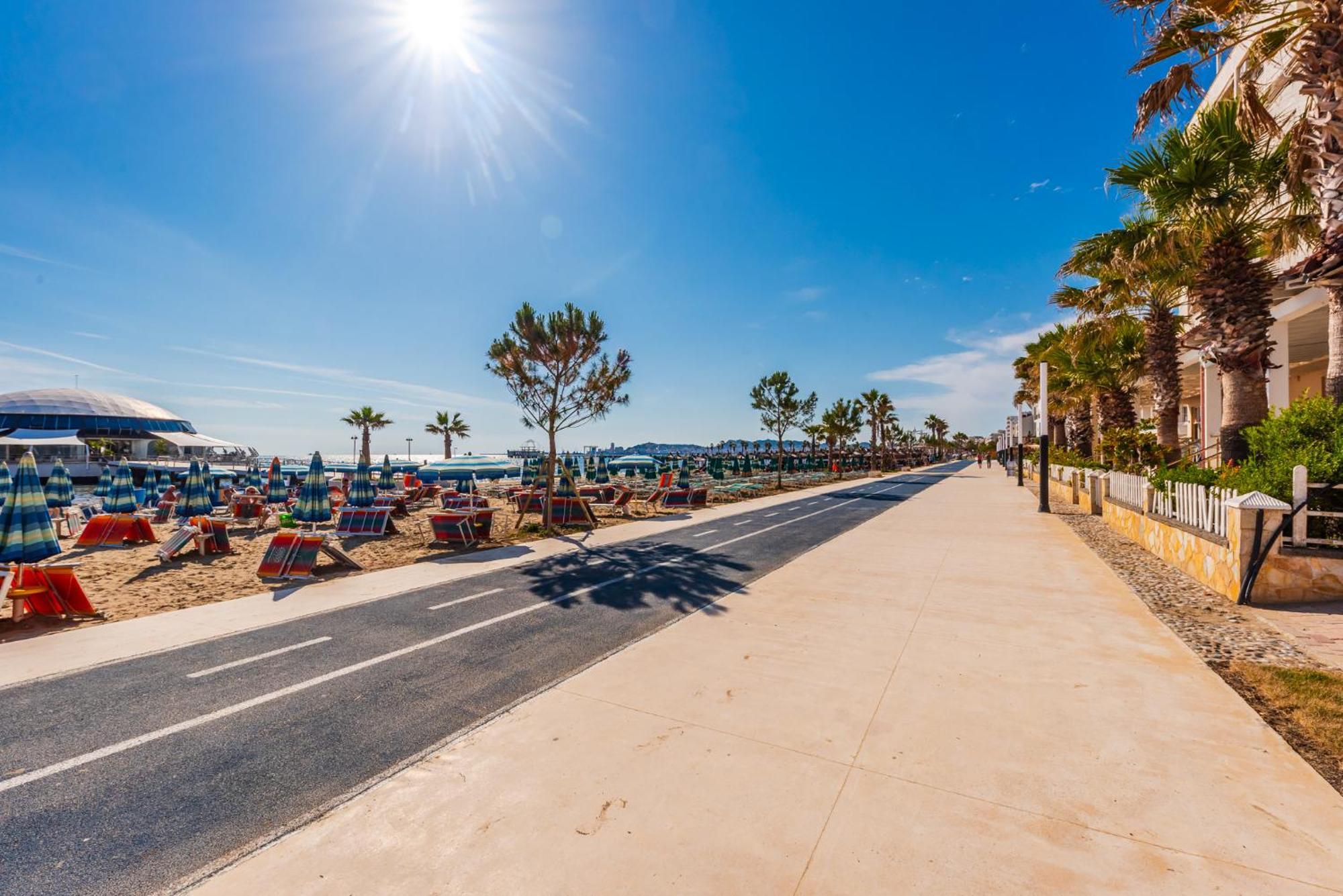 Sea View Apartments Eldo Durres Ngoại thất bức ảnh