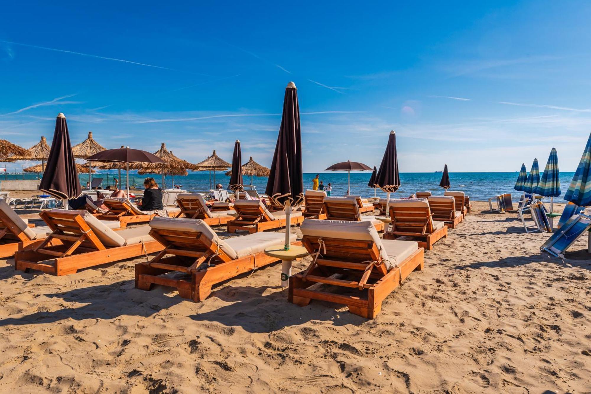 Sea View Apartments Eldo Durres Ngoại thất bức ảnh